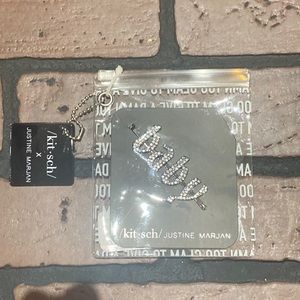 Kitsch x Justine Marjan hair clip